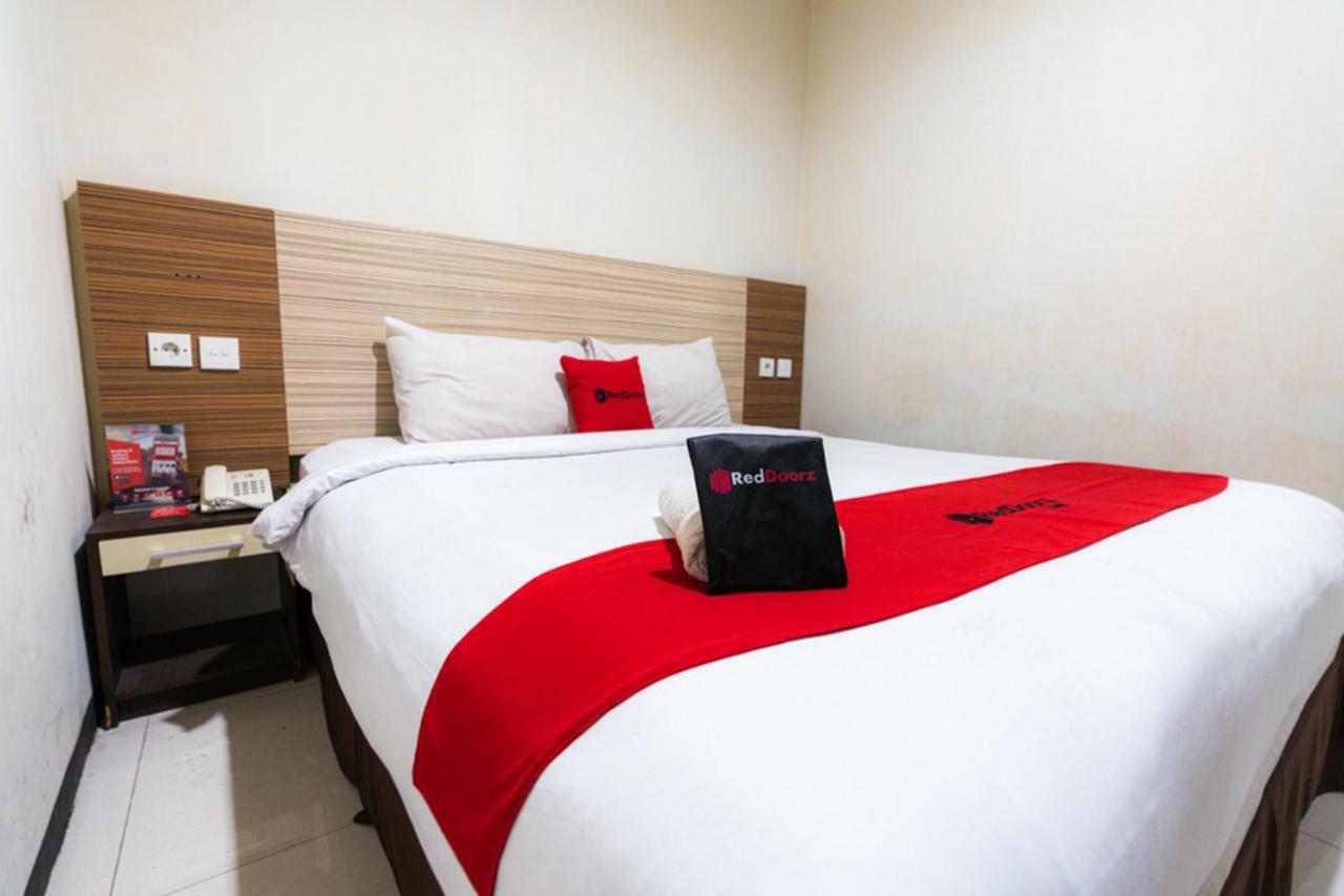 Agraha Andalas Hotel Makassar Exteriör bild
