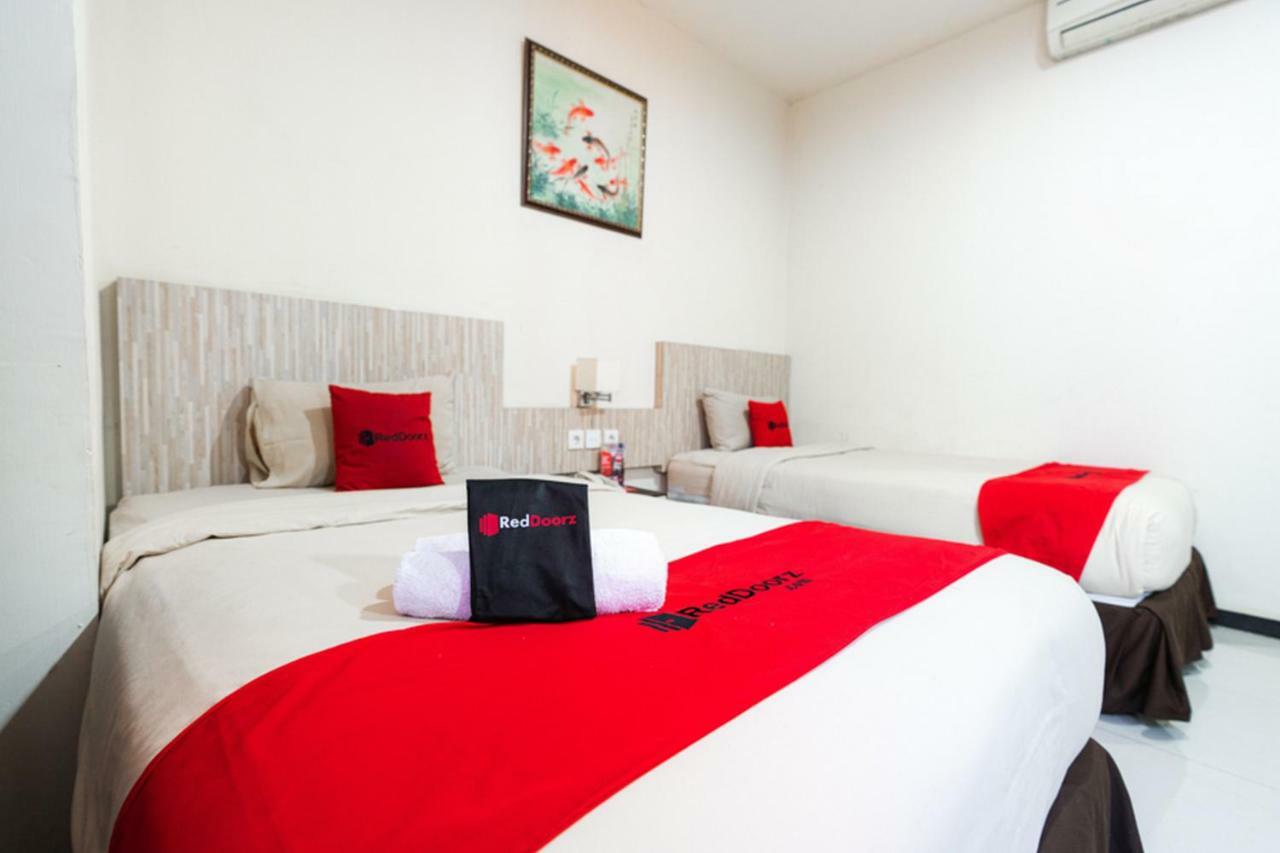 Agraha Andalas Hotel Makassar Exteriör bild