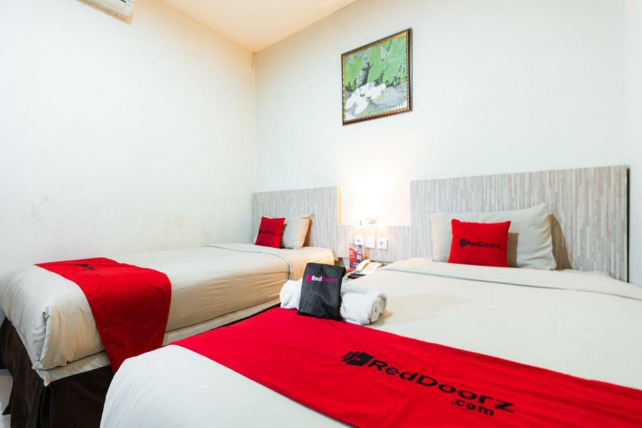 Agraha Andalas Hotel Makassar Exteriör bild